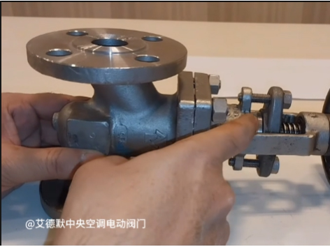 閥門(mén)填料密封中間加隔環(huán)的作用是什么？艾德默閥門(mén)來(lái)揭秘