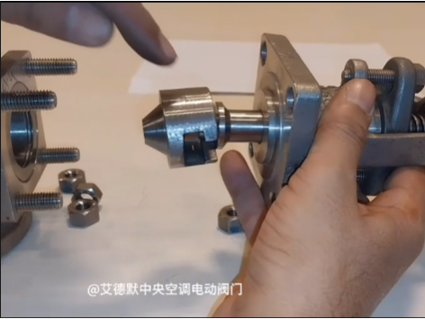 閥門(mén)填料密封中間加隔環(huán)的作用是什么？艾德默閥門(mén)來(lái)揭秘